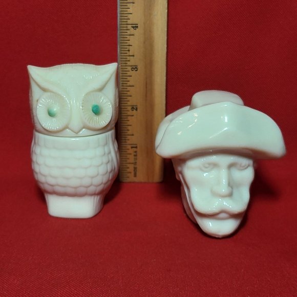VTG Avon Collectibles Owl & Cowboy Cream Glass Decanter Set of 2 - Picture 4 of 11